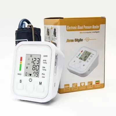跨境电子血压计臂式家用血压测量仪智能俄语英文语音电子血压计
